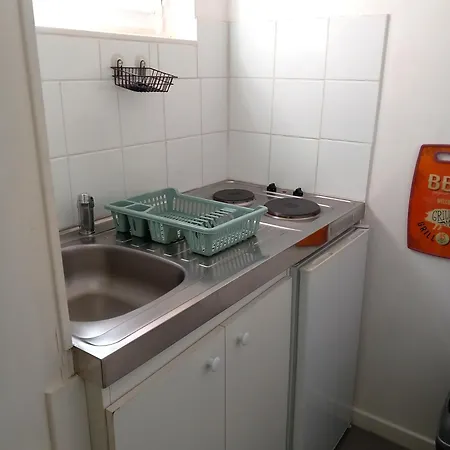 Apartment Avec Jardin Et Parking Prives *